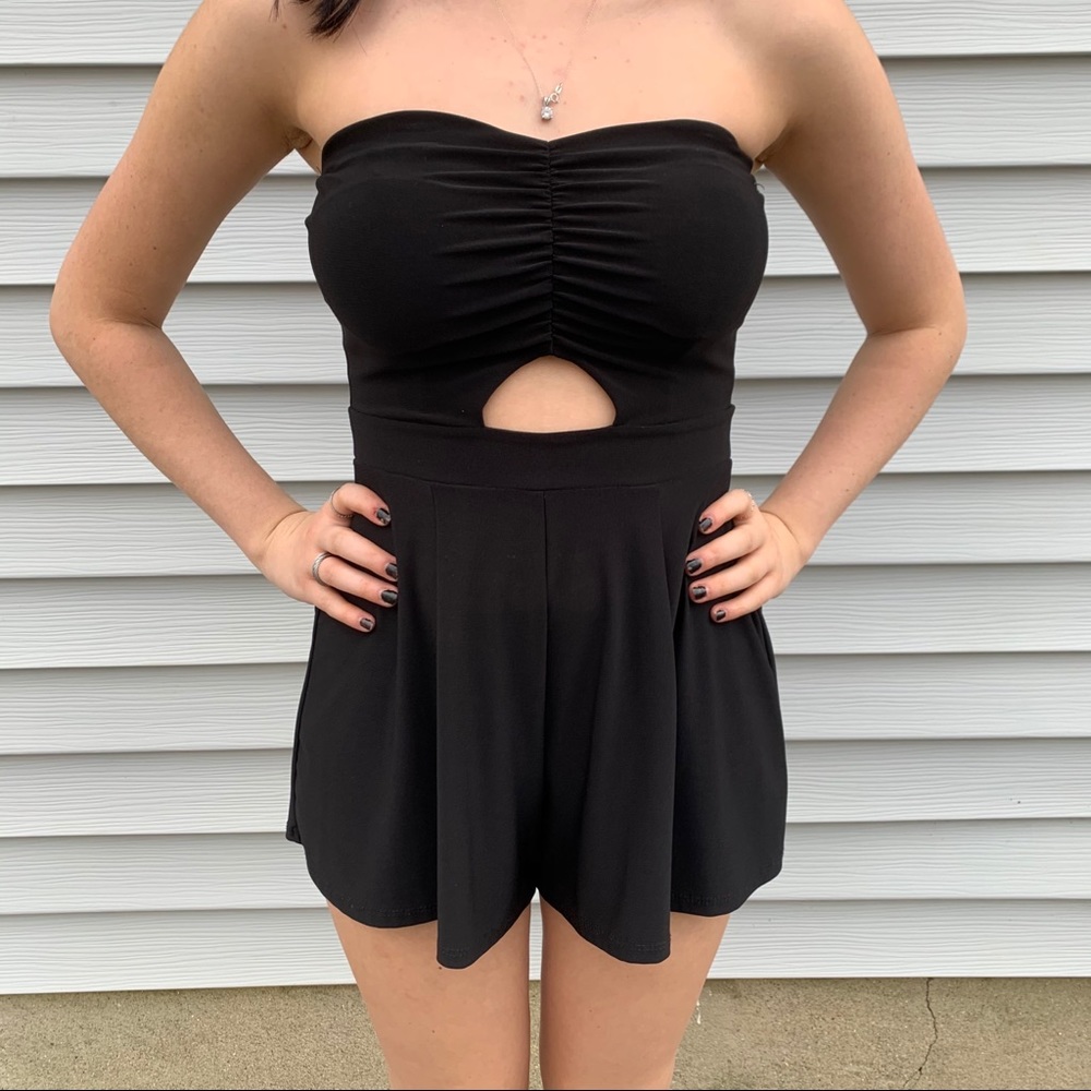 Wet Seal | Black Keyhole Romper